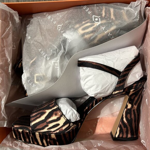 Katy Perry Size 7.5 Square Platform Sandal Tiger Animal Print Chunky Heels Y2K - Picture 4 of 13